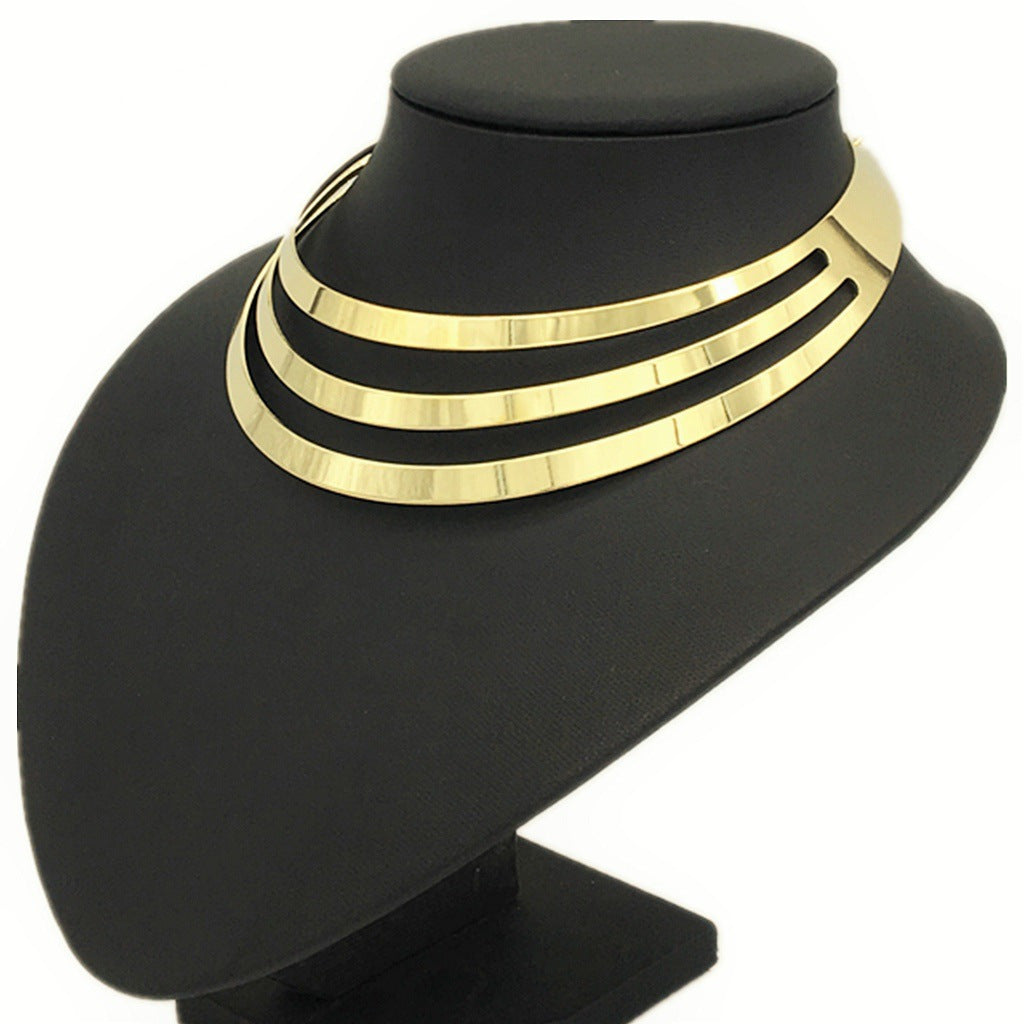 Hollow Metal Collar Necklace