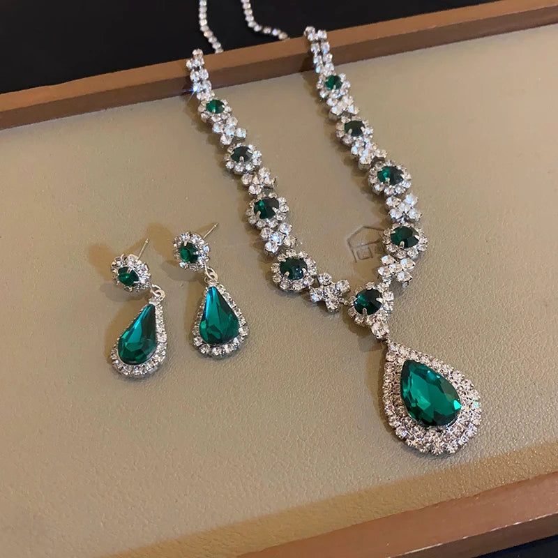 Water Drop Emerald Silver Necklace with Fringe Dangle Earrings